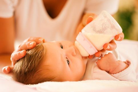市面上為孩子設計的奶粉各式各樣，要怎麼選擇最適合寶貝體質又健康的呢？