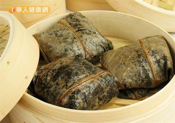 「荷葉枳朮飯」的材料有白朮10公克、枳實5公克、白米飯1碗。(圖片僅為示意)