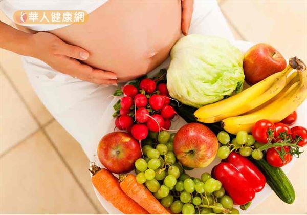 懷孕前後，產婦飲食應清淡，而不是愈補愈好。