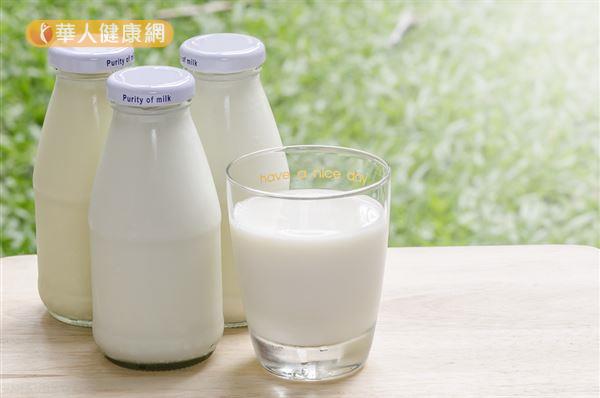 牛奶富含蛋白質,是高蛋白早餐的理想選擇之一,