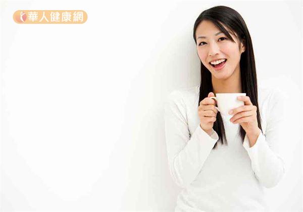 多喝水、小聲說話,是預防聲音沙啞的不二法門。
