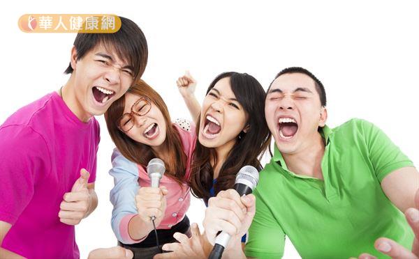 想要在老年階段與朋友同樂、找到生活樂趣,需要長期經營與挑選合得來的朋友。
