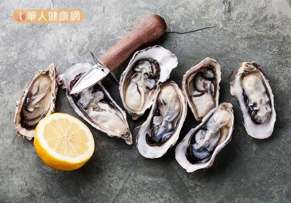 若是本身沒有鋅缺乏的問題,吃再多生蠔想補精,並不會讓你性功能大幅提升,只會讓你膽固醇瘋狂激增。