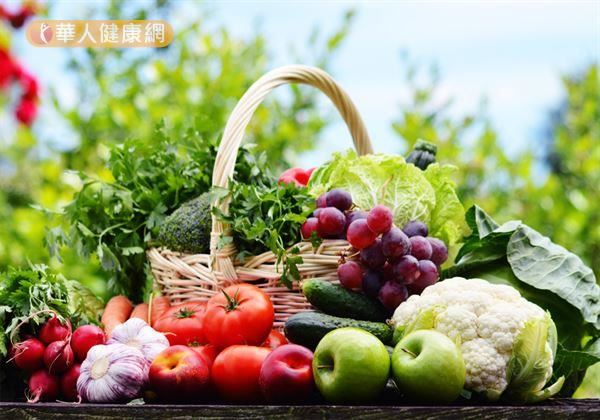 膳食纖維的每日平均攝取量為20公克,超過平均值,恐怕就會帶來不良的影響,請務必多加注意。
