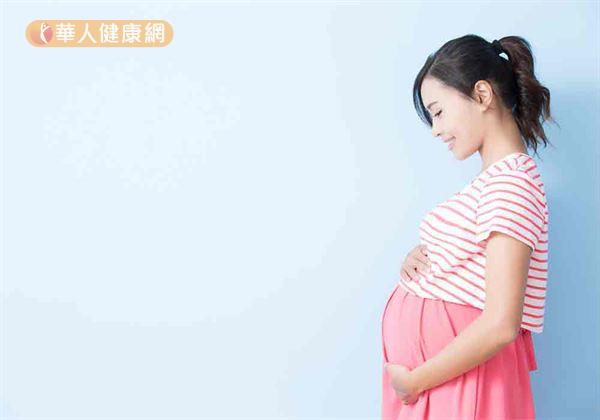 建議孕婦不妨於孕期養成適度活動、充分飲水等5大習慣,來預防孕期血管栓塞的發生。