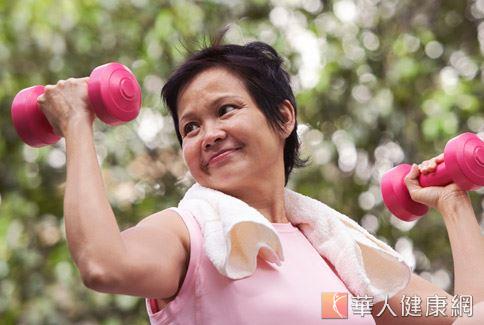 老年人運動量普遍不足，基礎代謝慢加上飲食不均衡，很容易就會出現蛋白質不足的問題。