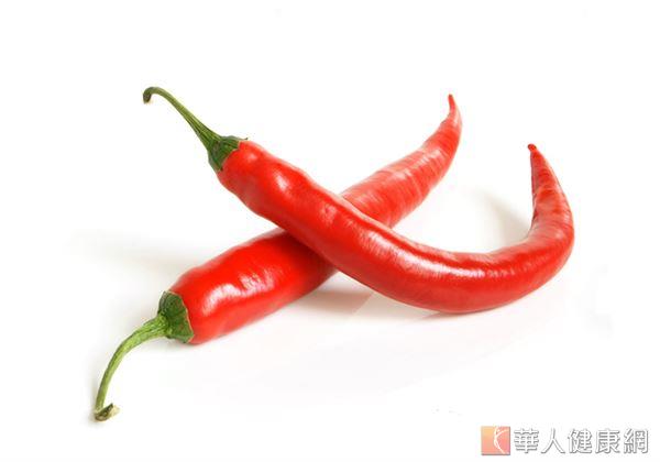辣椒中所含有的辣味成分「辣椒素」，能增加人體的新陳代謝，幫助減重者消耗更多的卡路里。