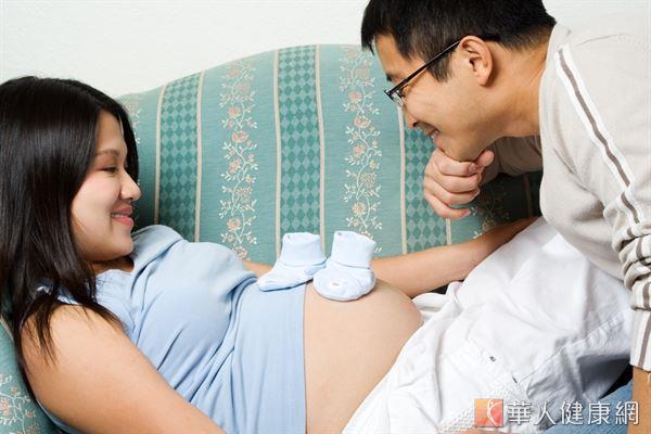 國內不孕症比例高達15％，中醫師建議可參考月經週期療法和體質調理，提升受孕率。