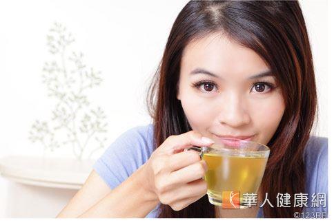 中醫推薦健胃茶來溫補脾胃，疏肝活血。