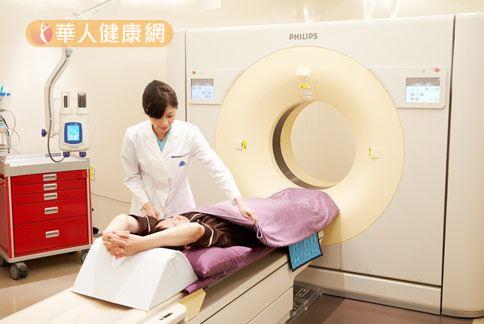 高階低輻射劑量電腦斷層（CT）不具侵入性，是檢查心臟血管利器。（圖片提供／北投健康管理醫院）