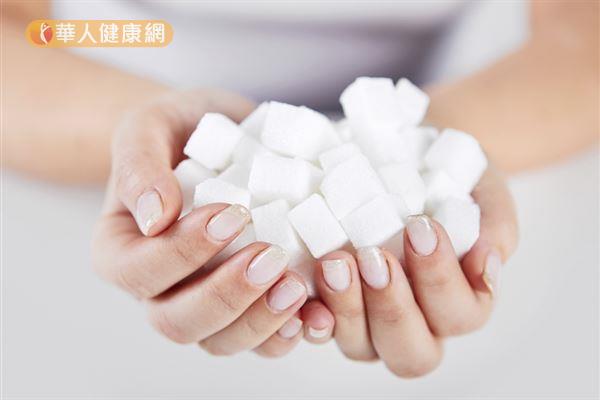 「糖」是「醣」的一種，但除了提供熱量，幾乎不含其他營養素。